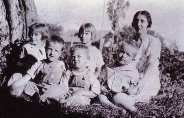 Price Family -- Abt 1927-28