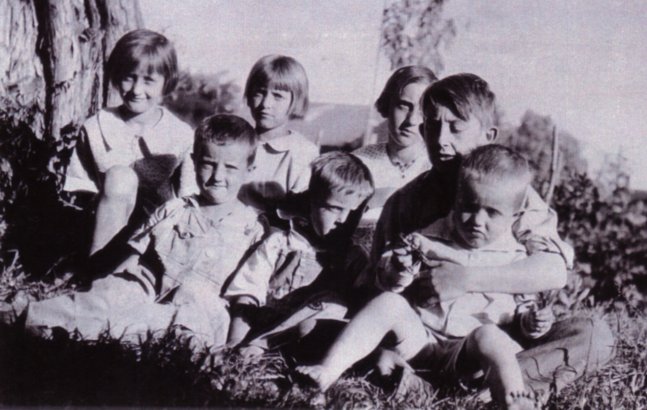Price Family -- Abt 1927-28